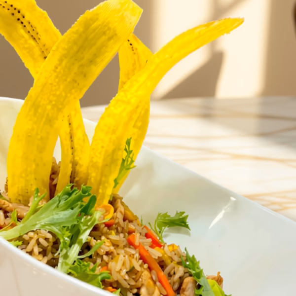 Arroz wok con pollo y vegetales del restaurante de Pastelería Dulcita, sede Calle 72